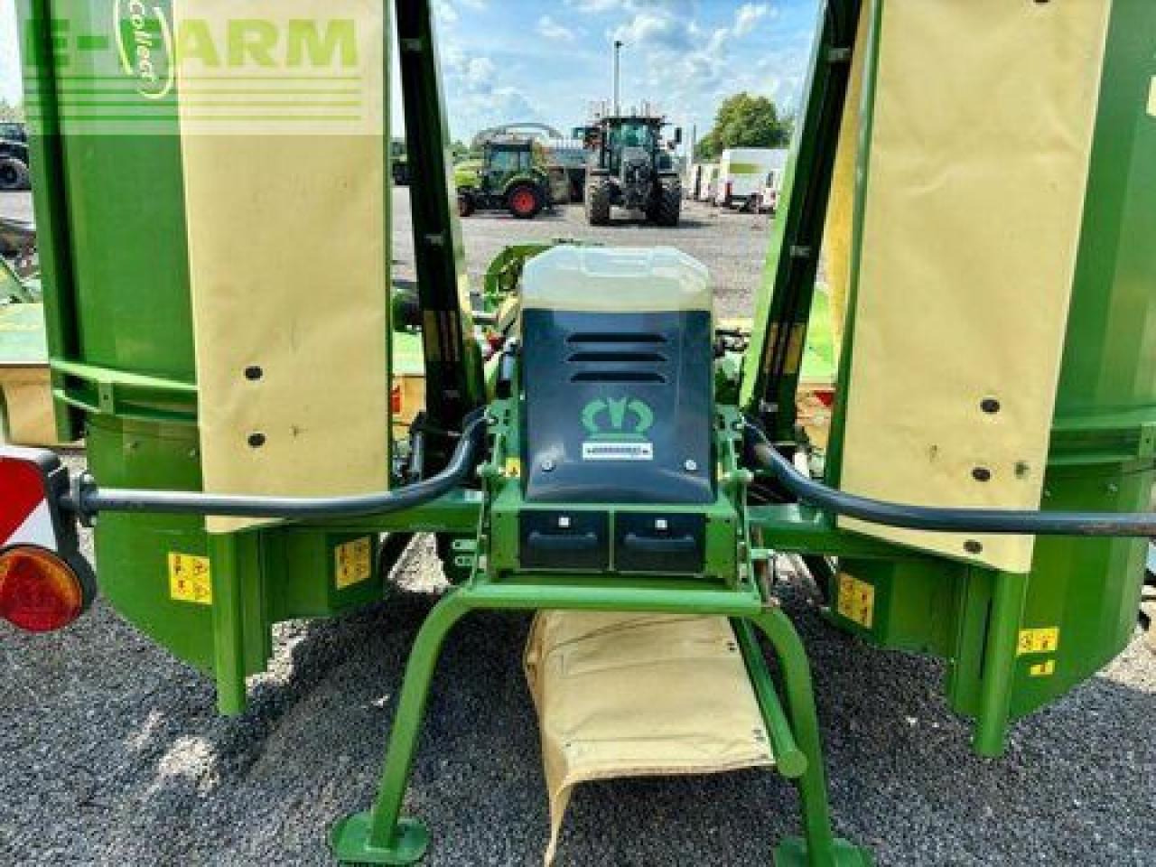 Segadora Krone easy cut b 950 + easy cut f 320, mähwerkkombinat: foto 7 Segadora Krone easy cut b 950 + easy cut f 320, mähwerkkombinat: foto 7