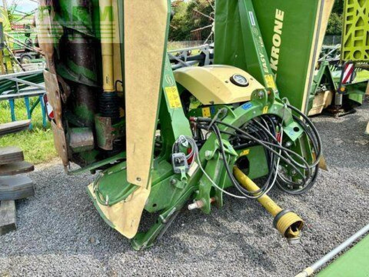 Segadora Krone easy cut b 950 + easy cut f 320, mähwerkkombinat: foto 6 Segadora Krone easy cut b 950 + easy cut f 320, mähwerkkombinat: foto 6