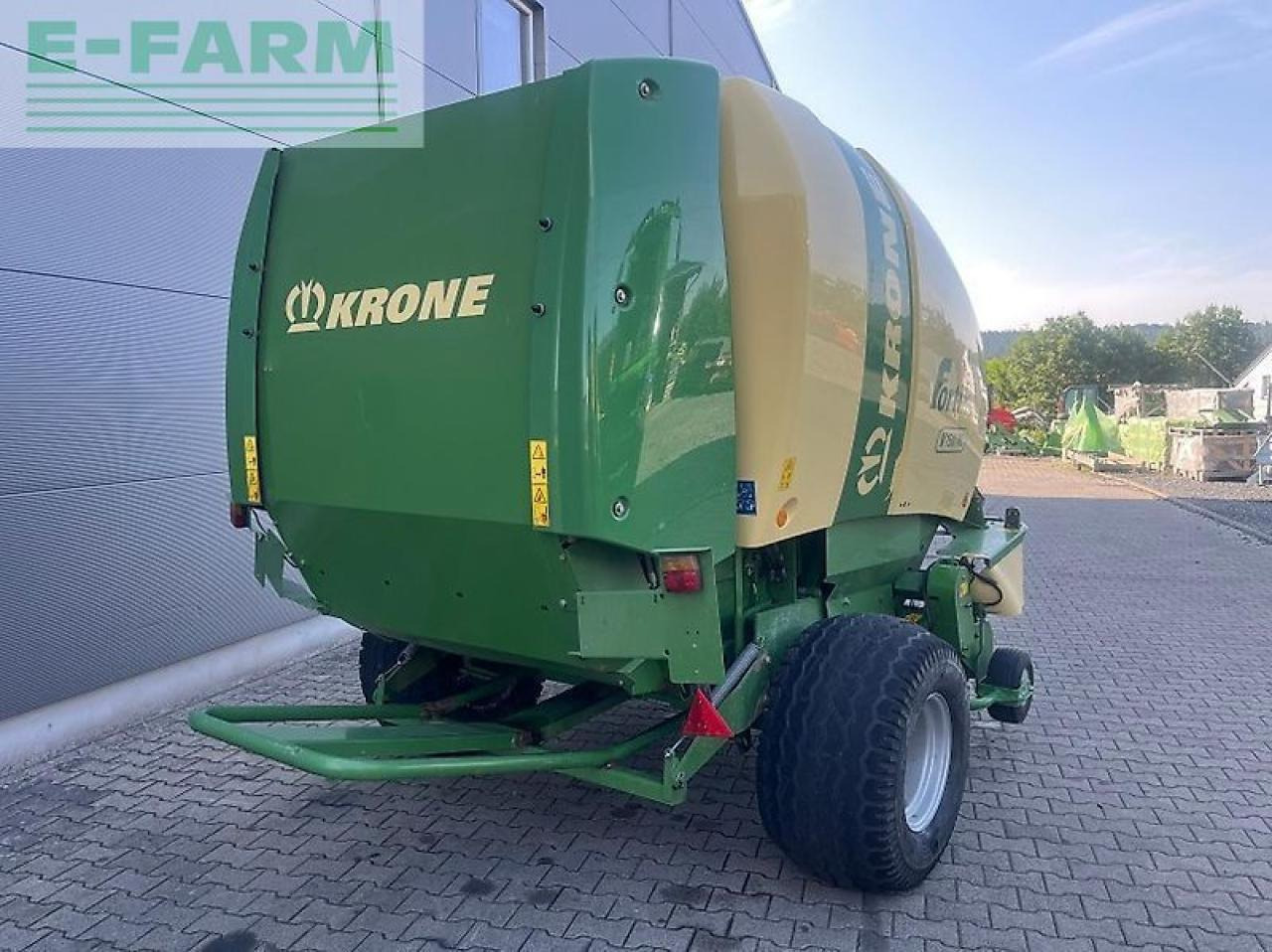 Krone fortima v 1500 mc - Empacadora de pacas cuadradas: foto 3 Krone fortima v 1500 mc - Empacadora de pacas cuadradas: foto 3