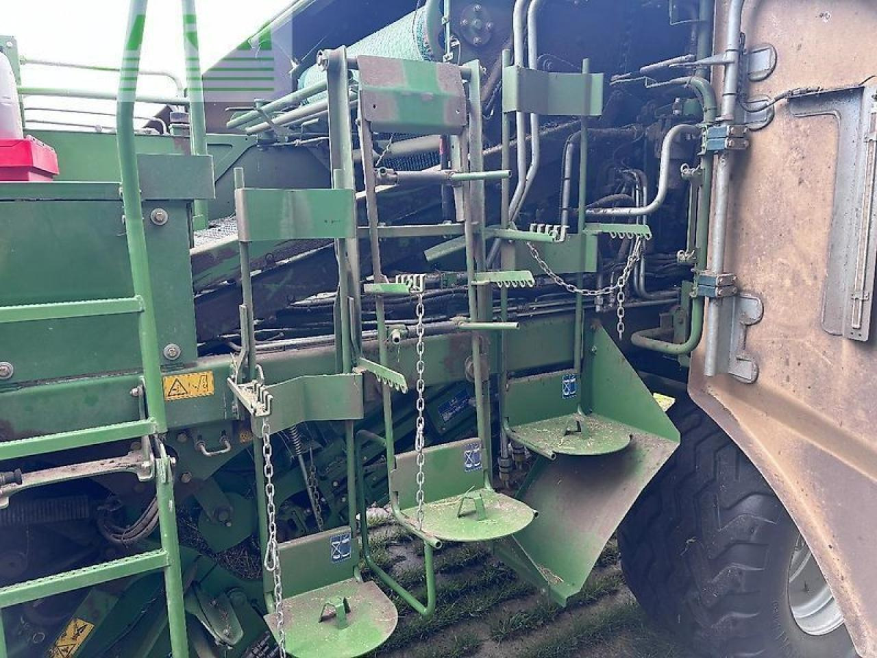 Empacadora de pacas cuadradas Krone ultima cf 155 xc: foto 18