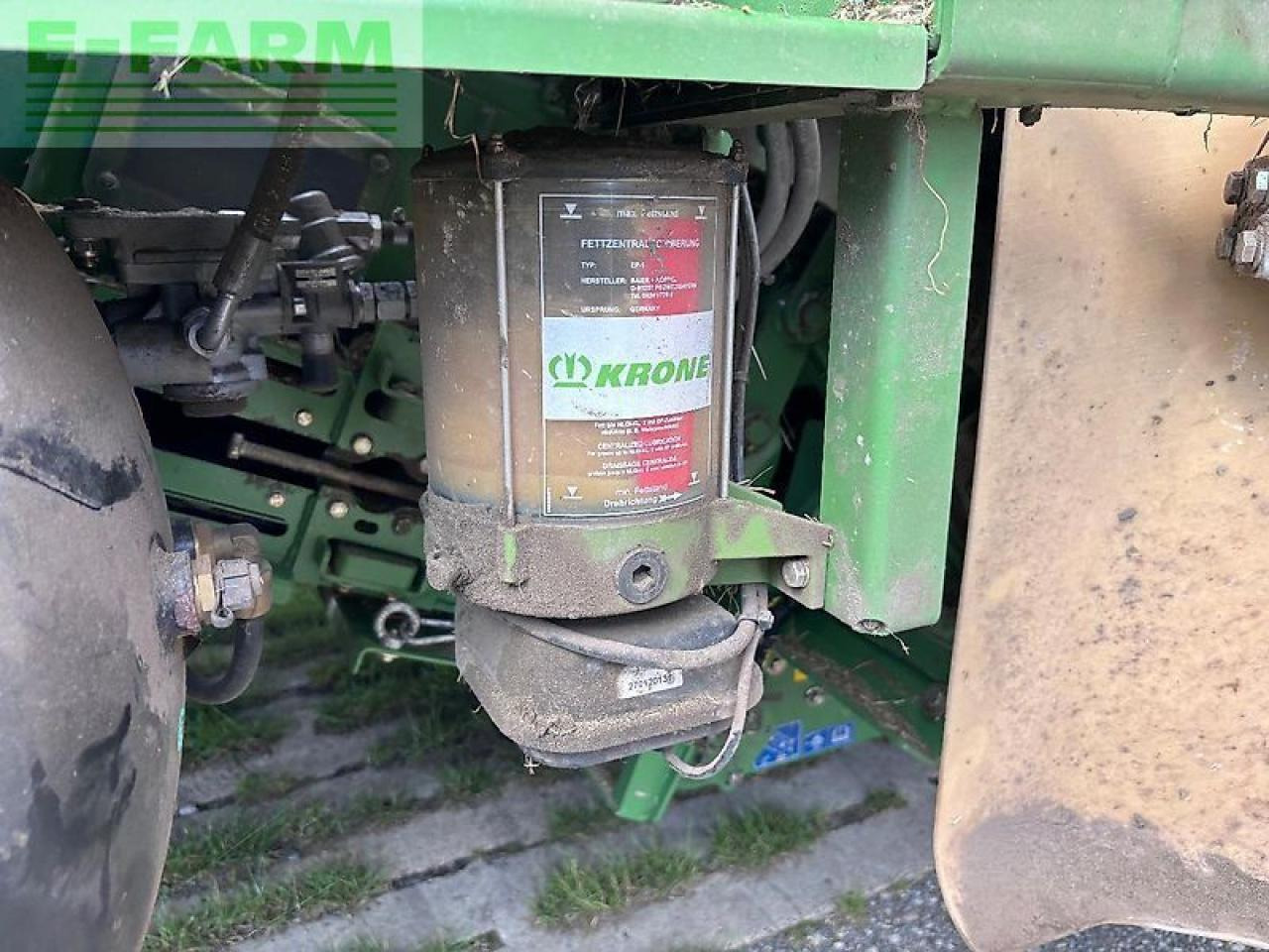 Empacadora de pacas cuadradas Krone ultima cf 155 xc: foto 22