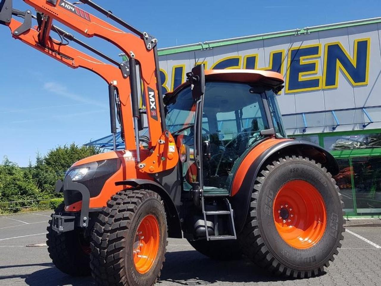 Kubota m4-073 cab 36x36 - Tractor: foto 4 Kubota m4-073 cab 36x36 - Tractor: foto 4