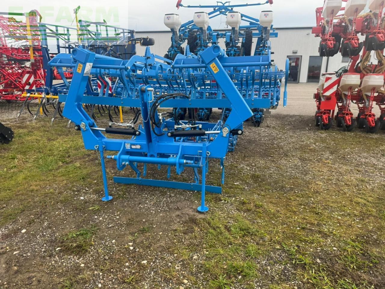 Lemken korund 8/450 - Cultivador: foto 1 Lemken korund 8/450 - Cultivador: foto 1