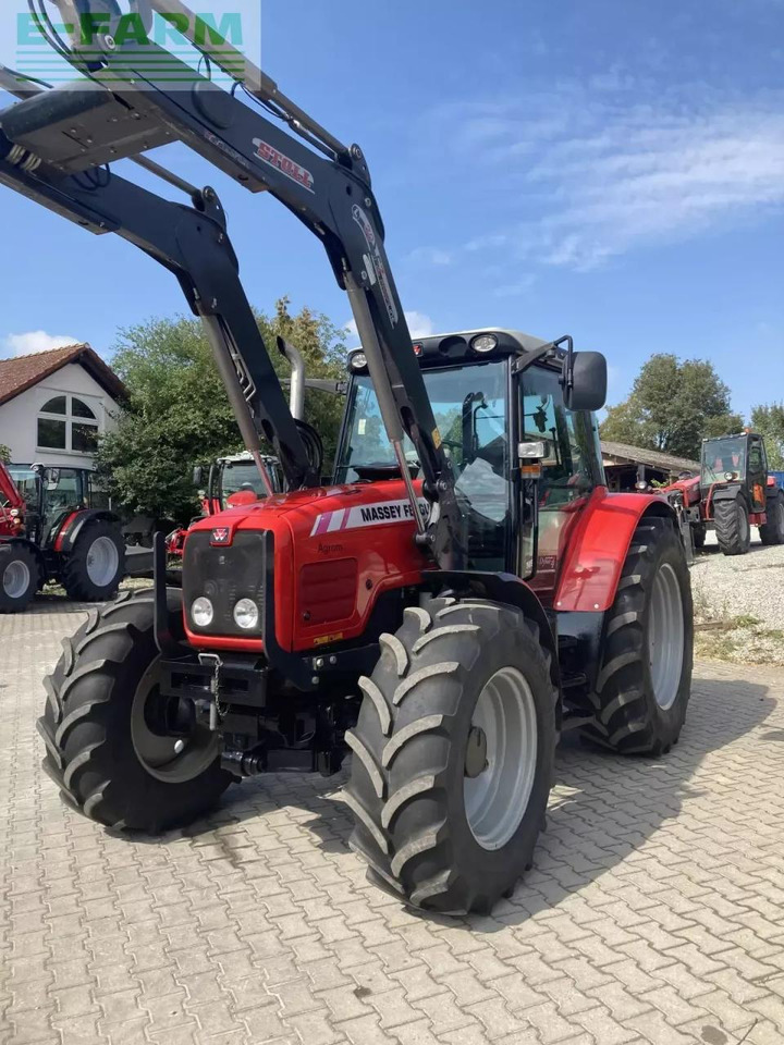 Massey Ferguson 5470dyna4 - Tractor: foto 1 Massey Ferguson 5470dyna4 - Tractor: foto 1