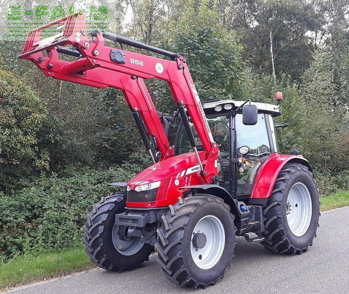 Massey Ferguson 5713 sl - Tractor: foto 1 Massey Ferguson 5713 sl - Tractor: foto 1