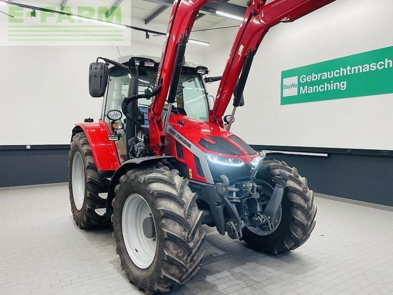 Massey Ferguson 5s.135 dyna-6 exclusive Exclusive - Tractor: foto 3 Massey Ferguson 5s.135 dyna-6 exclusive Exclusive - Tractor: foto 3