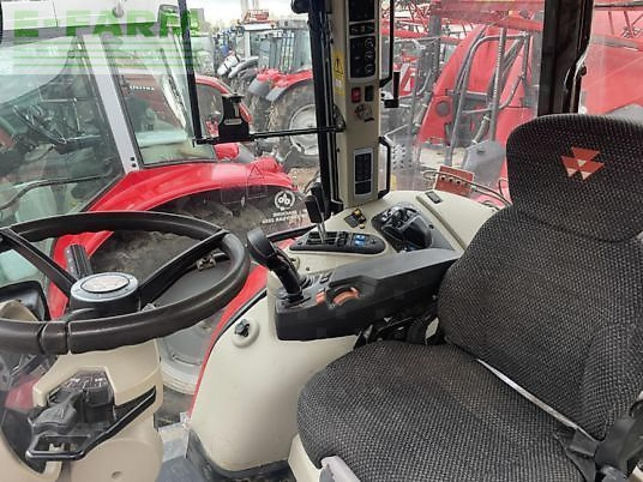 Massey Ferguson 6713s dx - Tractor: foto 5 Massey Ferguson 6713s dx - Tractor: foto 5