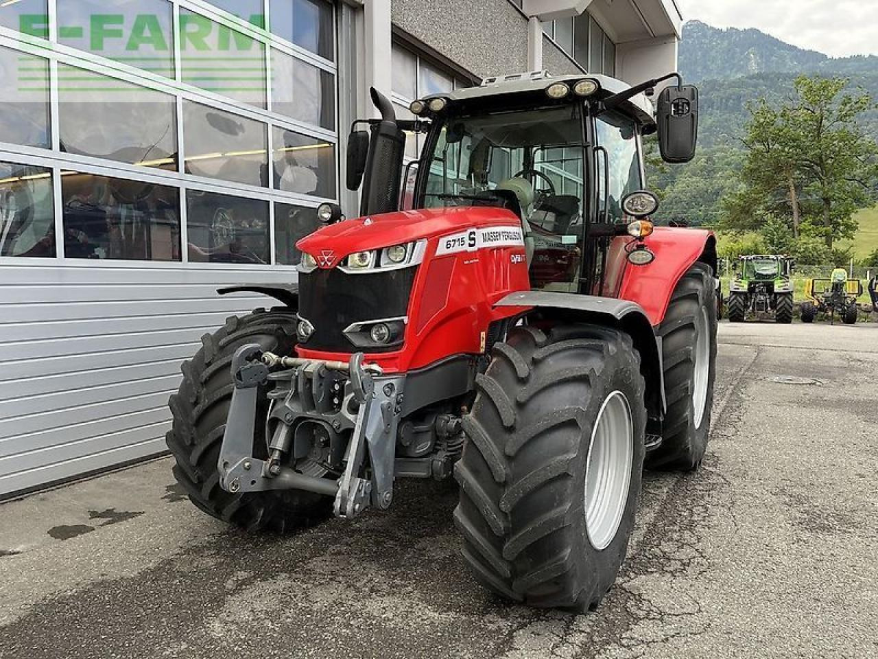 Massey Ferguson mf 6715 s dyna-vt exclusive Exclusive - Tractor: foto 1 Massey Ferguson mf 6715 s dyna-vt exclusive Exclusive - Tractor: foto 1