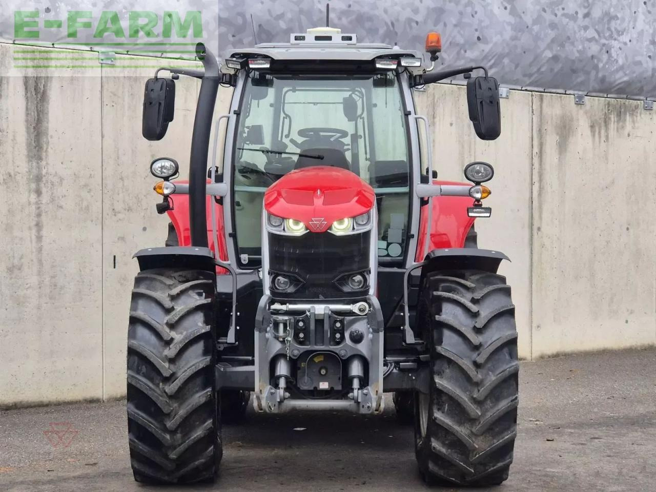 Massey Ferguson mf 6s.180 - Tractor: foto 3 Massey Ferguson mf 6s.180 - Tractor: foto 3