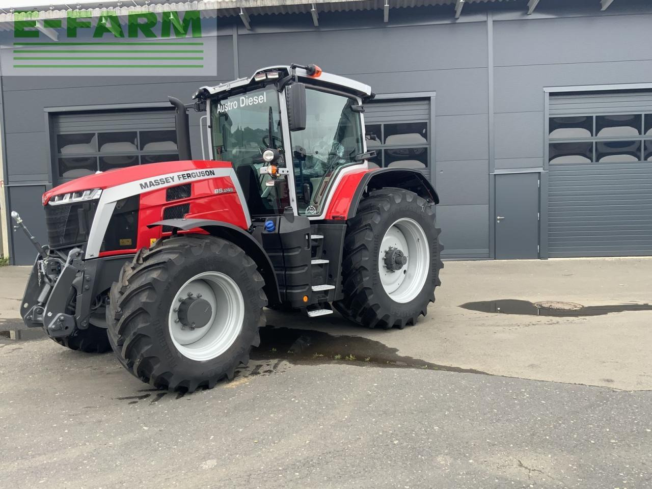 Massey Ferguson mf 8s.245 dyna-vt - Tractor: foto 5 Massey Ferguson mf 8s.245 dyna-vt - Tractor: foto 5