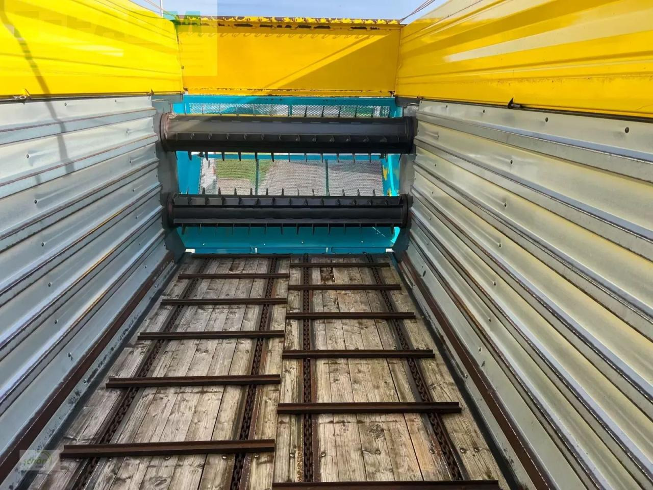 Remolque autocargador Mengele rotobull 6000/2 mit 700/45-22,5 bereifung und nachlauflenkung: foto 27 Remolque autocargador Mengele rotobull 6000/2 mit 700/45-22,5 bereifung und nachlauflenkung: foto 27