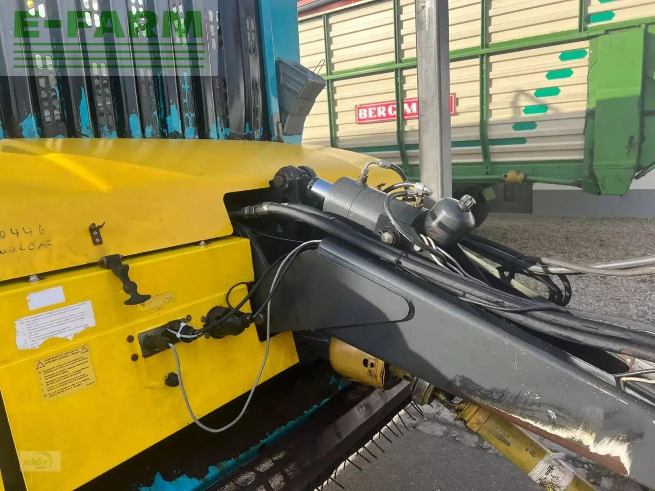 Remolque autocargador Mengele rotobull 6000/2 mit 700/45-22,5 bereifung und nachlauflenkung: foto 13 Remolque autocargador Mengele rotobull 6000/2 mit 700/45-22,5 bereifung und nachlauflenkung: foto 13