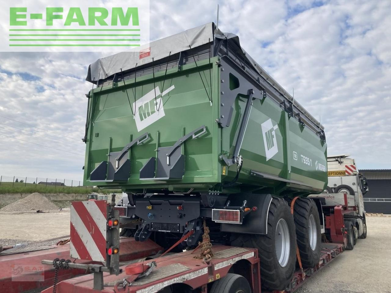 Metal-Fach t 935/1-24 to muldenkipper-voll - Remolque volquete agrícola: foto 4 Metal-Fach t 935/1-24 to muldenkipper-voll - Remolque volquete agrícola: foto 4