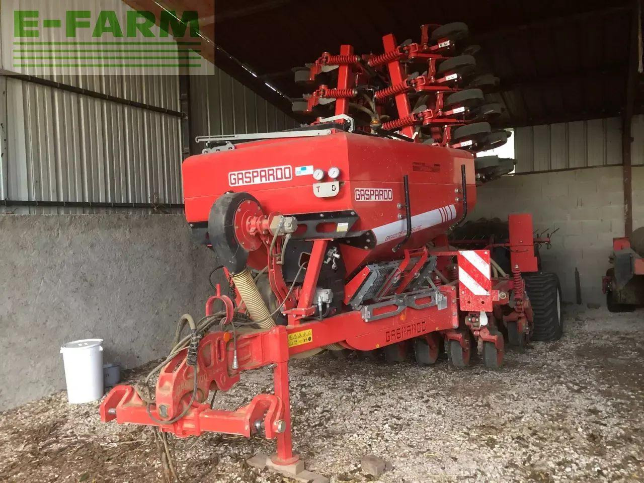 Mustang gigante 600 33 ro - Sembradora de precisión: foto 1 Mustang gigante 600 33 ro - Sembradora de precisión: foto 1