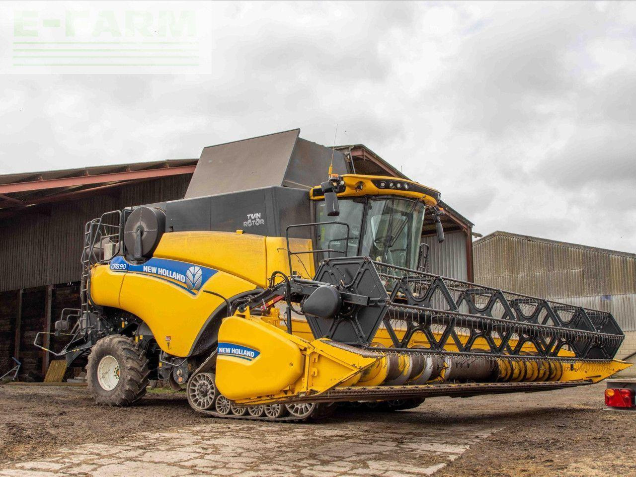 New Holland CR 8.90 - Cosechadora de granos: foto 4 New Holland CR 8.90 - Cosechadora de granos: foto 4