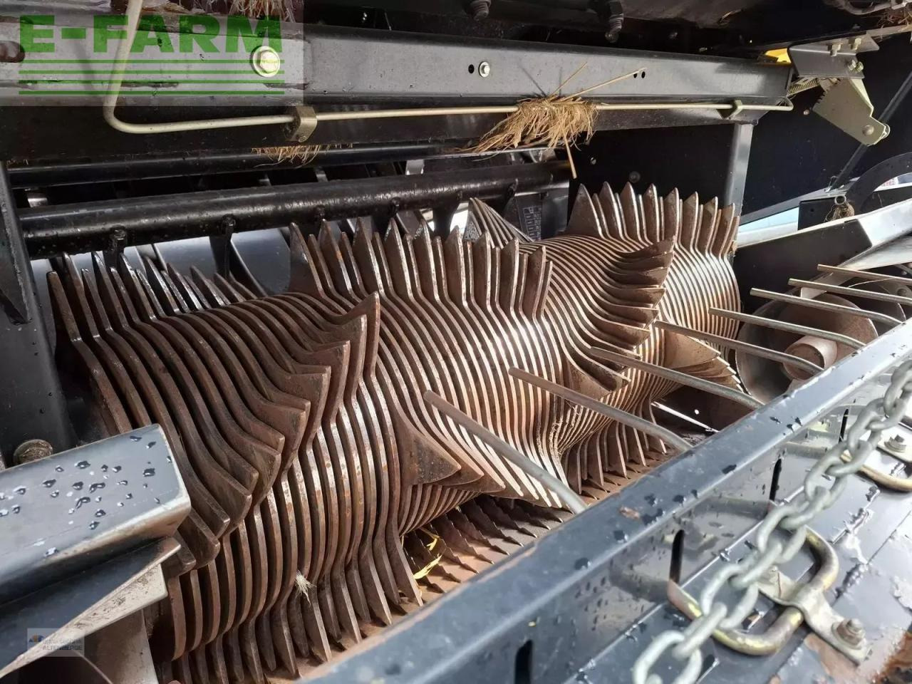 New Holland bb 9070 - Empacadora de pacas cuadradas: foto 5 New Holland bb 9070 - Empacadora de pacas cuadradas: foto 5
