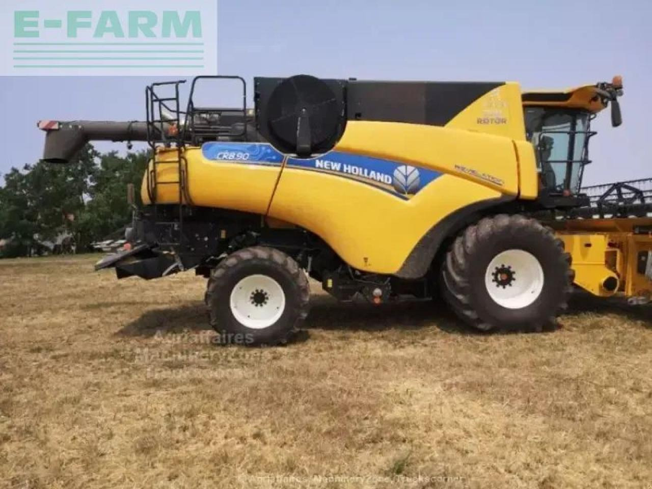 New Holland cr 8.90 - Cosechadora de granos: foto 2 New Holland cr 8.90 - Cosechadora de granos: foto 2