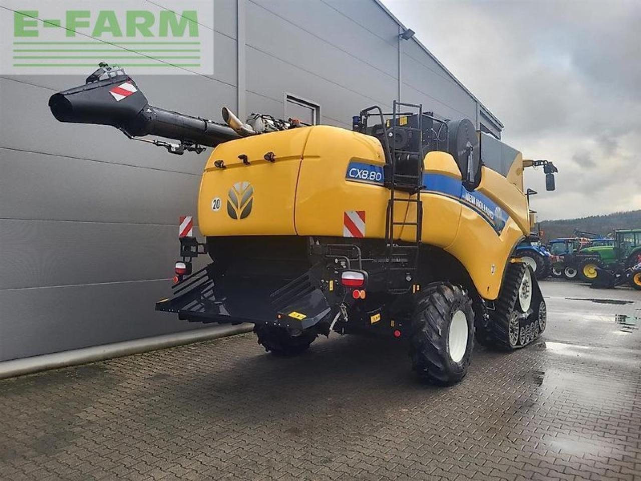 New Holland cx 8.80 raupe - Cosechadora de granos: foto 4 New Holland cx 8.80 raupe - Cosechadora de granos: foto 4