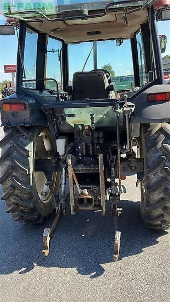 New Holland l65 - Tractor: foto 2 New Holland l65 - Tractor: foto 2