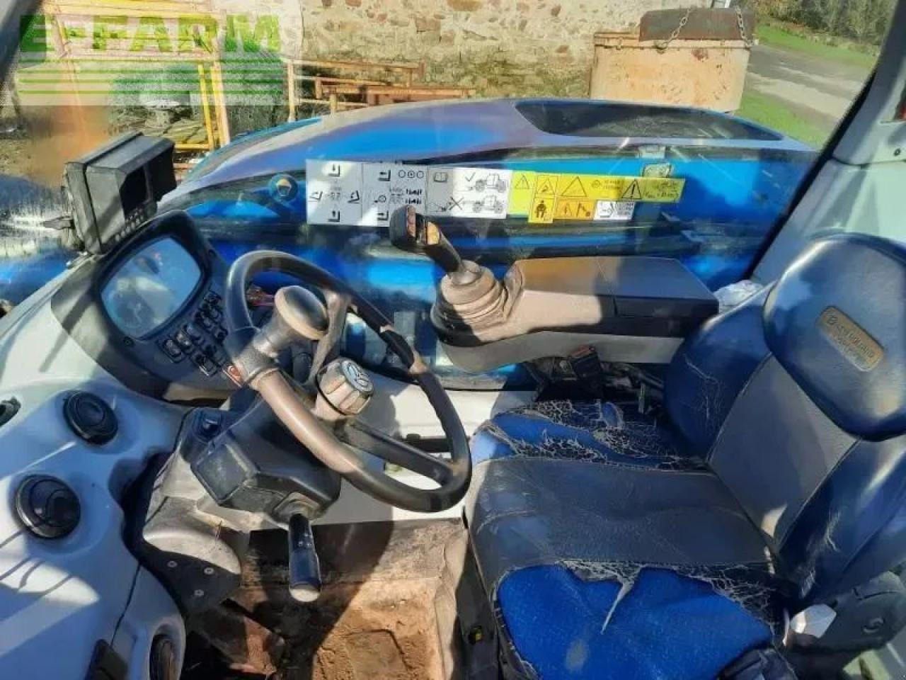 New Holland lm7-42 - Manipulador telescópico: foto 2 New Holland lm7-42 - Manipulador telescópico: foto 2