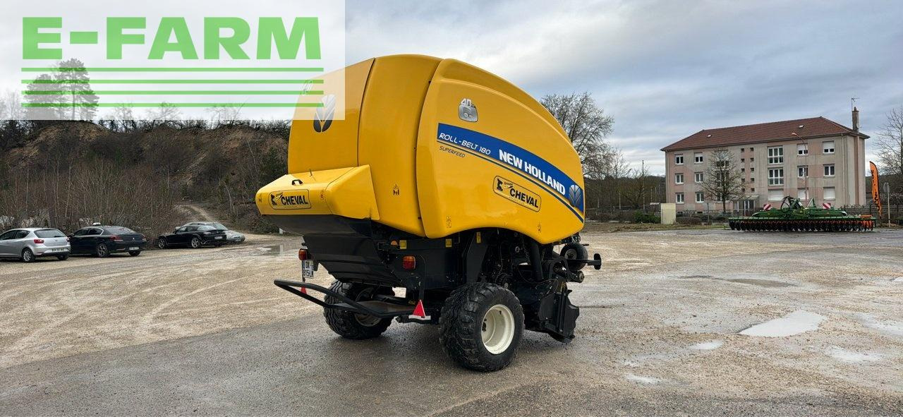 New Holland roll belt 180 se - Empacadora de pacas cuadradas: foto 5 New Holland roll belt 180 se - Empacadora de pacas cuadradas: foto 5