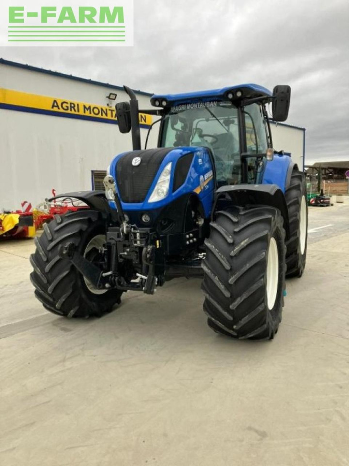 New Holland t 7.260 autocommand gps - Tractor: foto 1 New Holland t 7.260 autocommand gps - Tractor: foto 1