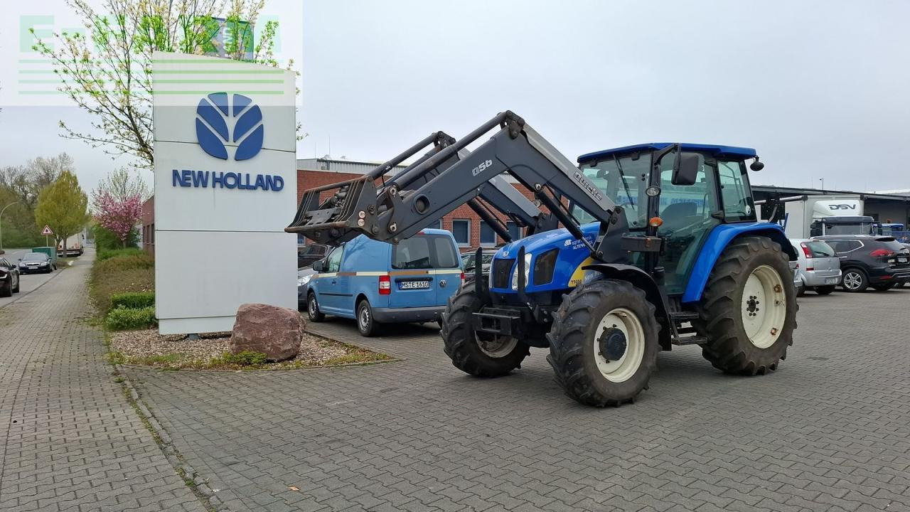 New Holland t5050 - Tractor: foto 1 New Holland t5050 - Tractor: foto 1