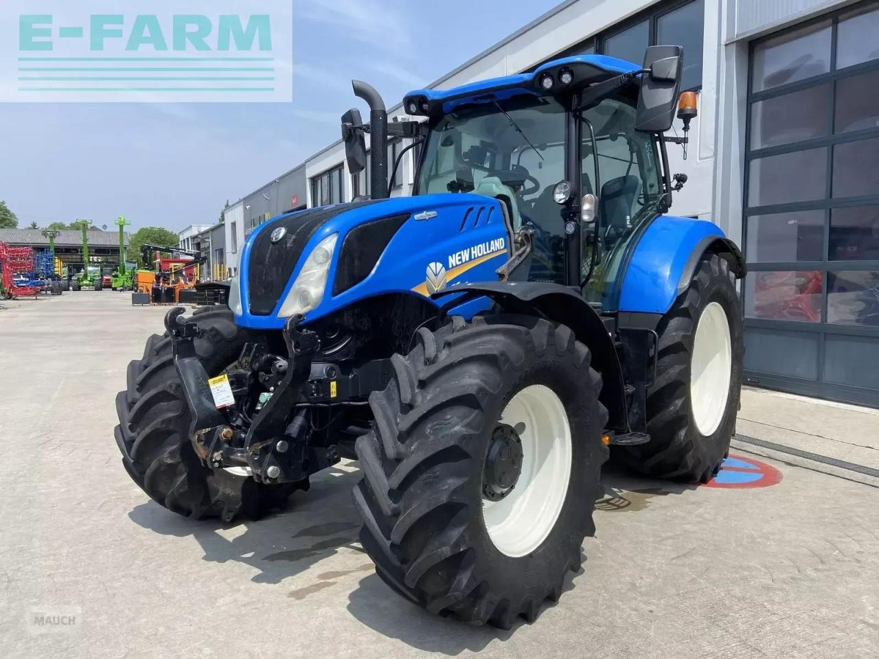 New Holland t6.145 stage v - Tractor: foto 1 New Holland t6.145 stage v - Tractor: foto 1