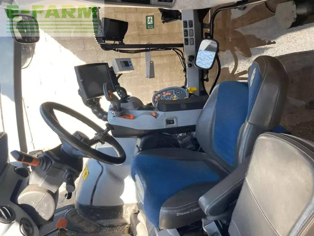 New Holland t6.165 dynamic command - Tractor: foto 4 New Holland t6.165 dynamic command - Tractor: foto 4