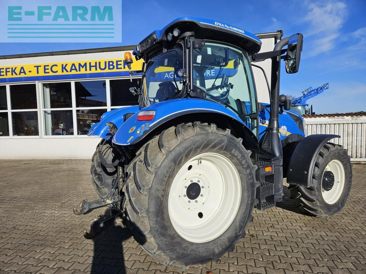 New Holland t6.180 dynamic command sidewinder ii SideWinder II - Tractor: foto 4 New Holland t6.180 dynamic command sidewinder ii SideWinder II - Tractor: foto 4