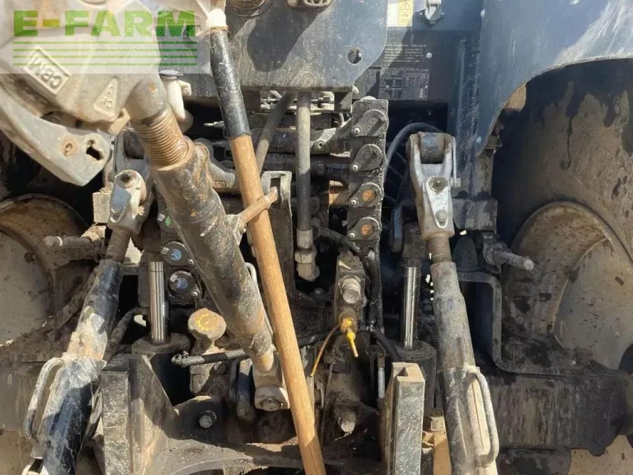 New Holland t7.165 s - Tractor: foto 4 New Holland t7.165 s - Tractor: foto 4