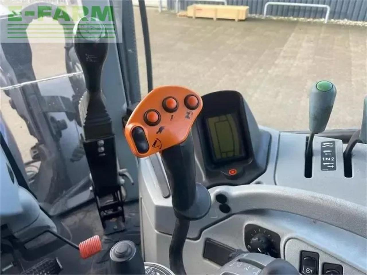 Tractor New Holland t7.220 med alø frontlæsser: foto 11