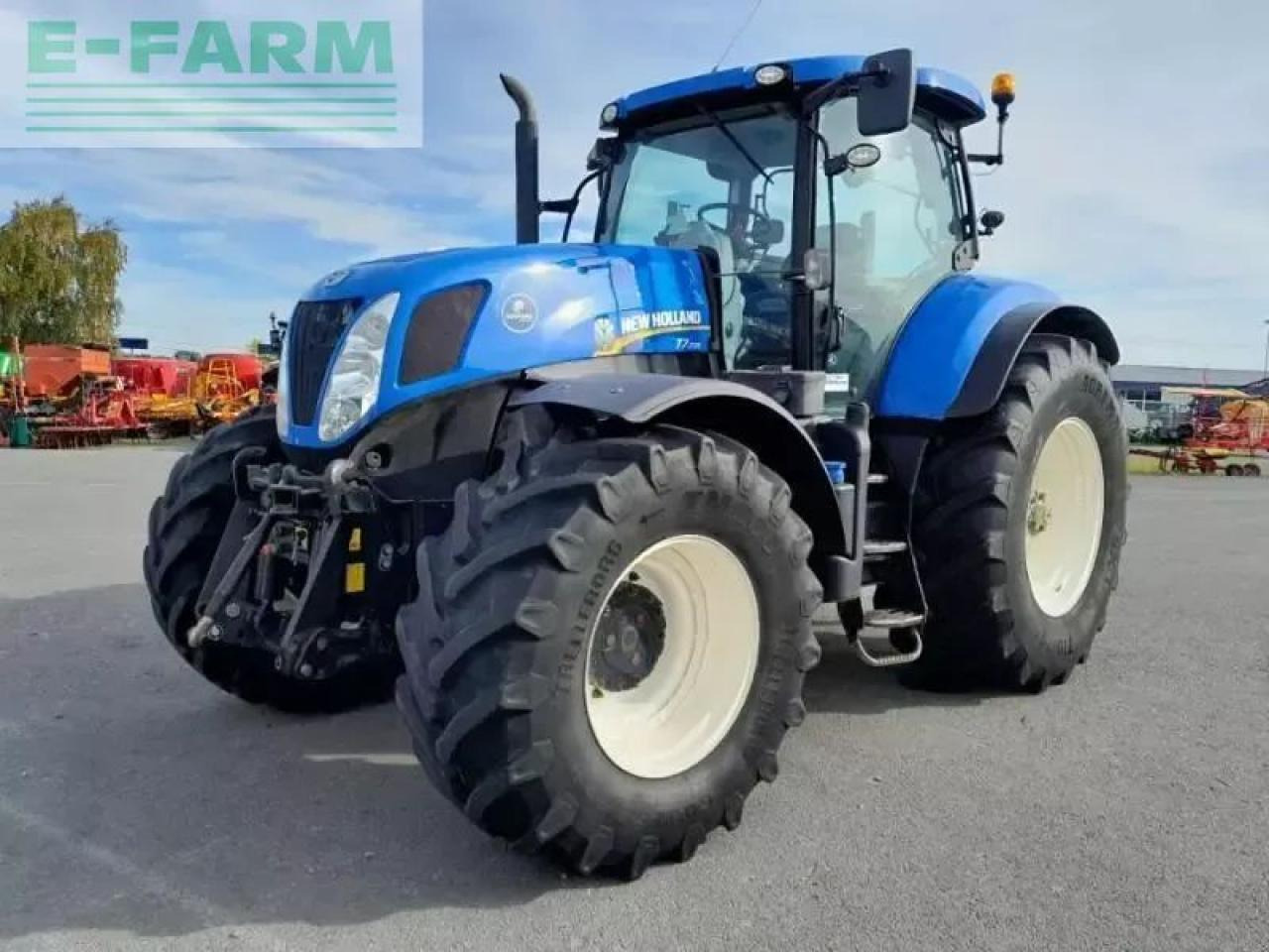 New Holland t7-235pc-sw - Tractor: foto 1 New Holland t7-235pc-sw - Tractor: foto 1