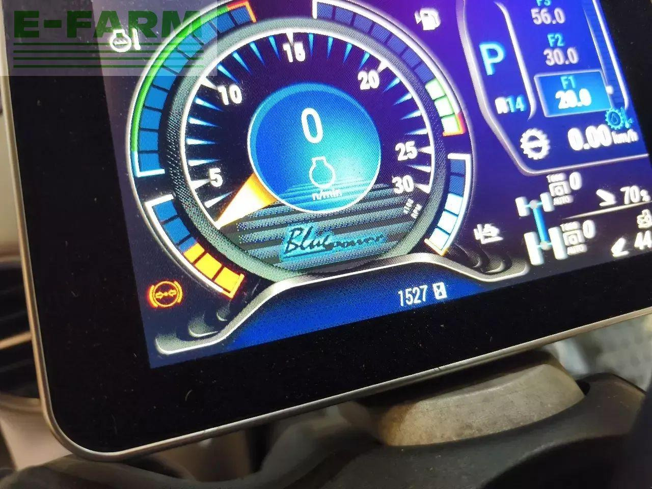 Tractor New Holland t7.315 hd HD: foto 9 Tractor New Holland t7.315 hd HD: foto 9