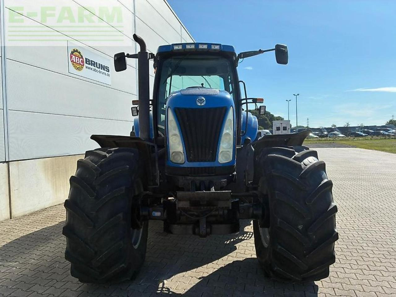 New Holland tg 255 - Tractor: foto 5 New Holland tg 255 - Tractor: foto 5