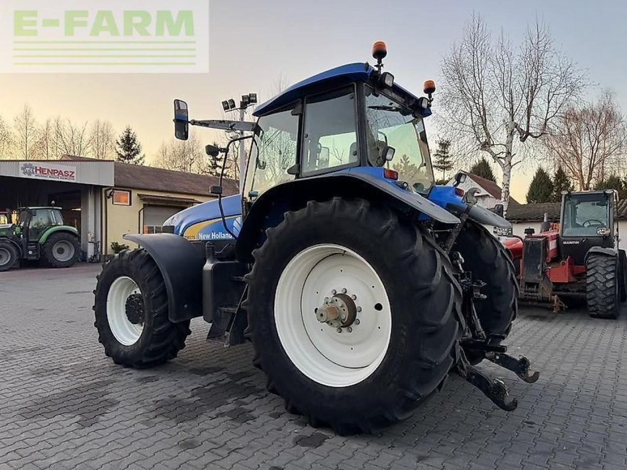Tractor New Holland tm175 powercommand: foto 8