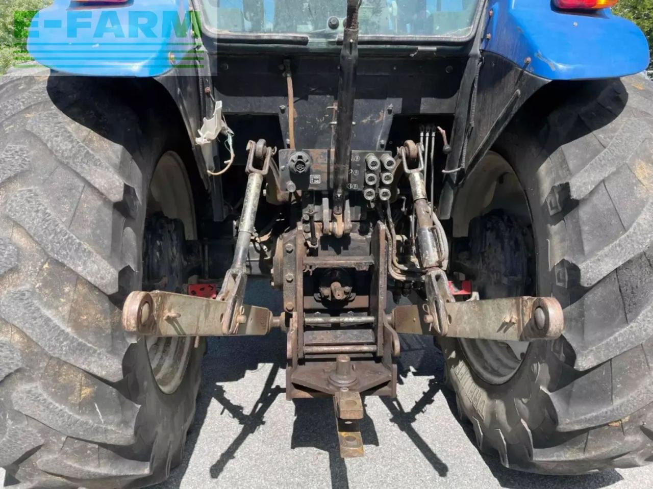 New Holland tracteur agricole td85d new holland D - Tractor: foto 4 New Holland tracteur agricole td85d new holland D - Tractor: foto 4
