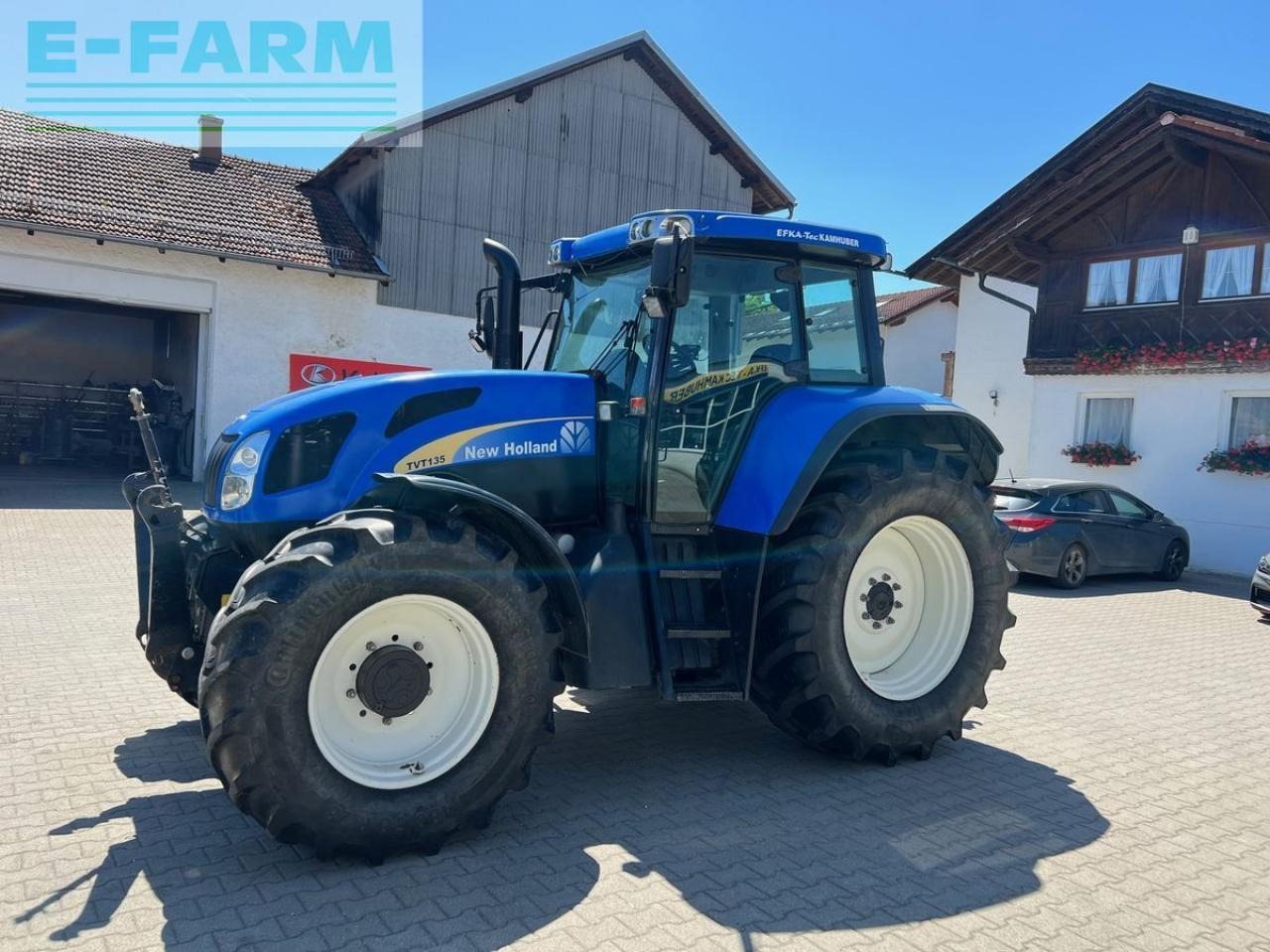 New Holland tvt 135 - Tractor: foto 1 New Holland tvt 135 - Tractor: foto 1
