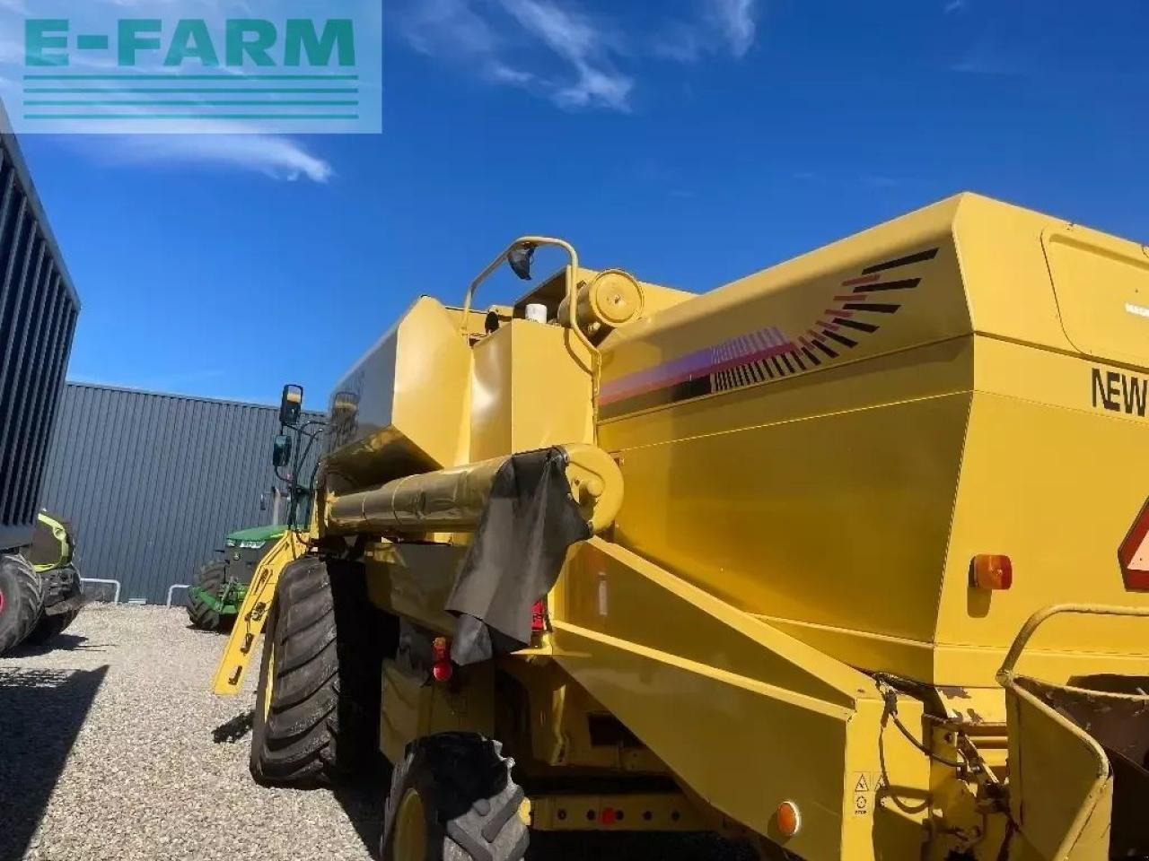 New Holland tx 66 - Cosechadora de granos: foto 4 New Holland tx 66 - Cosechadora de granos: foto 4