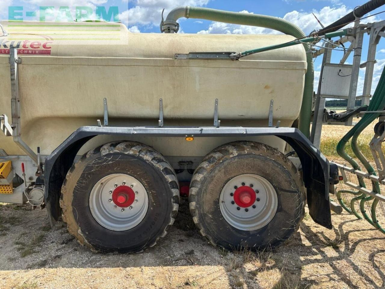 / k 14 pul 14m3 mit 15m schleppschlauch - Otros maquinaria: foto 5 / k 14 pul 14m3 mit 15m schleppschlauch - Otros maquinaria: foto 5