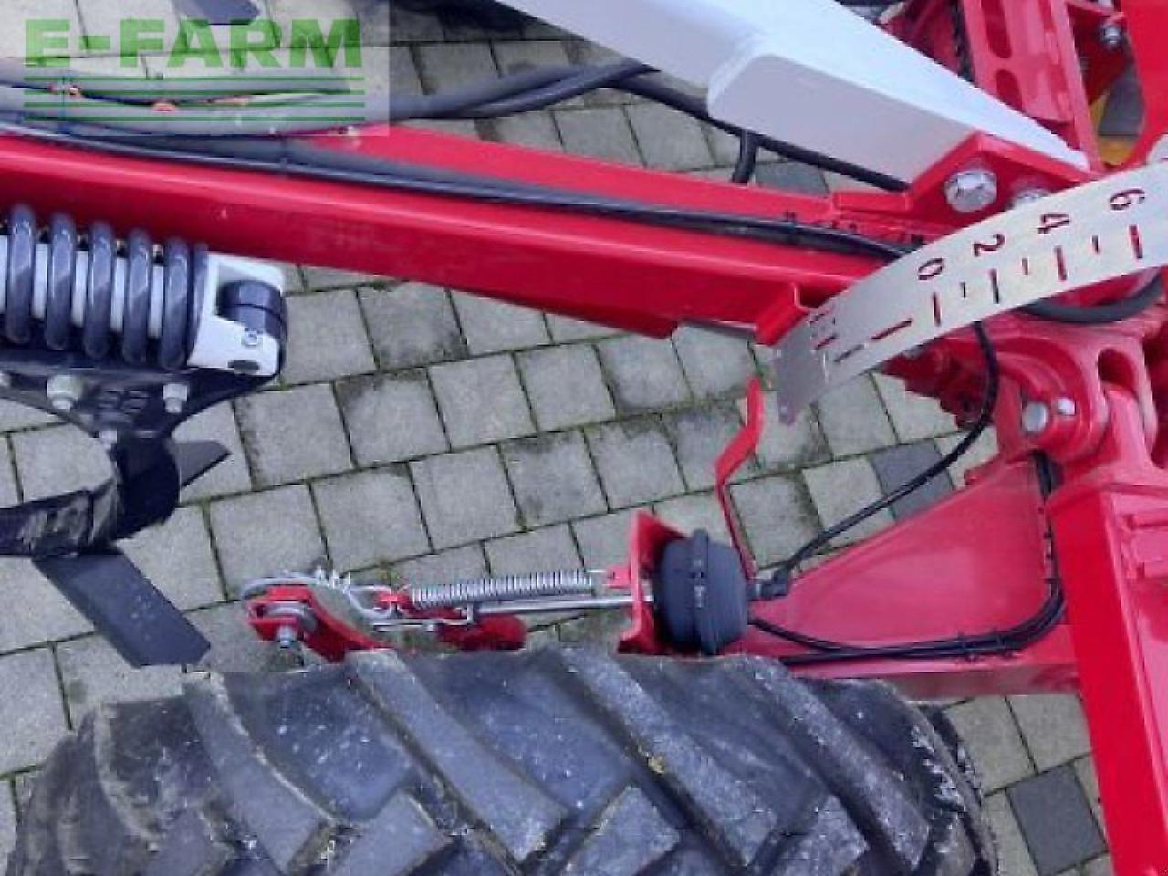 Pöttinger terria 4040 - Cultivador: foto 4 Pöttinger terria 4040 - Cultivador: foto 4