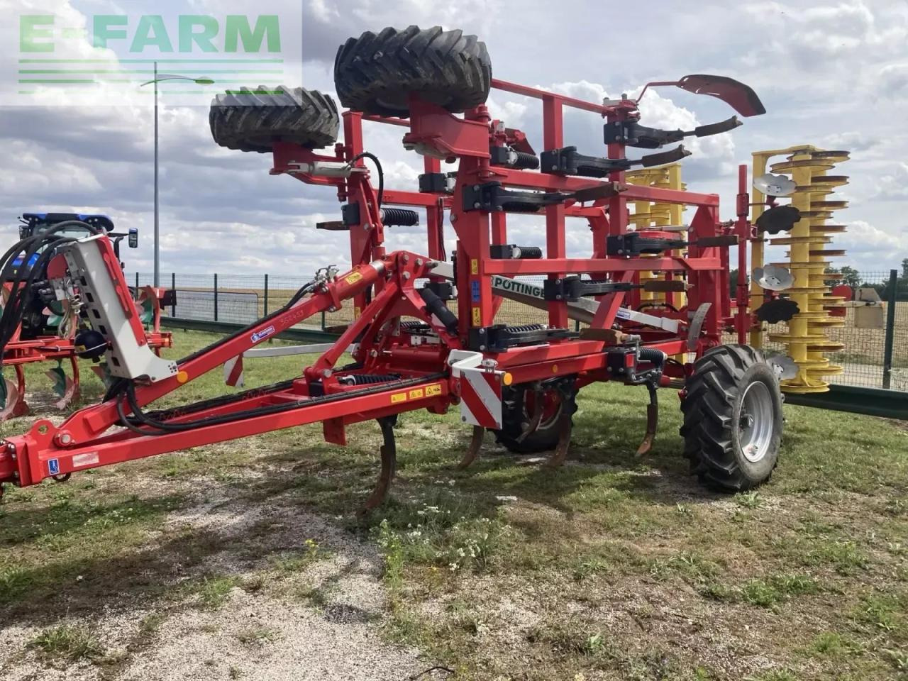 Pöttinger terria 5030 - Cultivador: foto 1 Pöttinger terria 5030 - Cultivador: foto 1