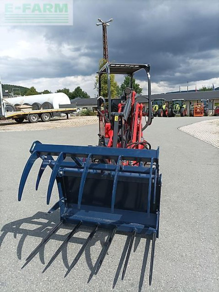 Schäffer 2028 - Miniexcavadora: foto 3 Schäffer 2028 - Miniexcavadora: foto 3