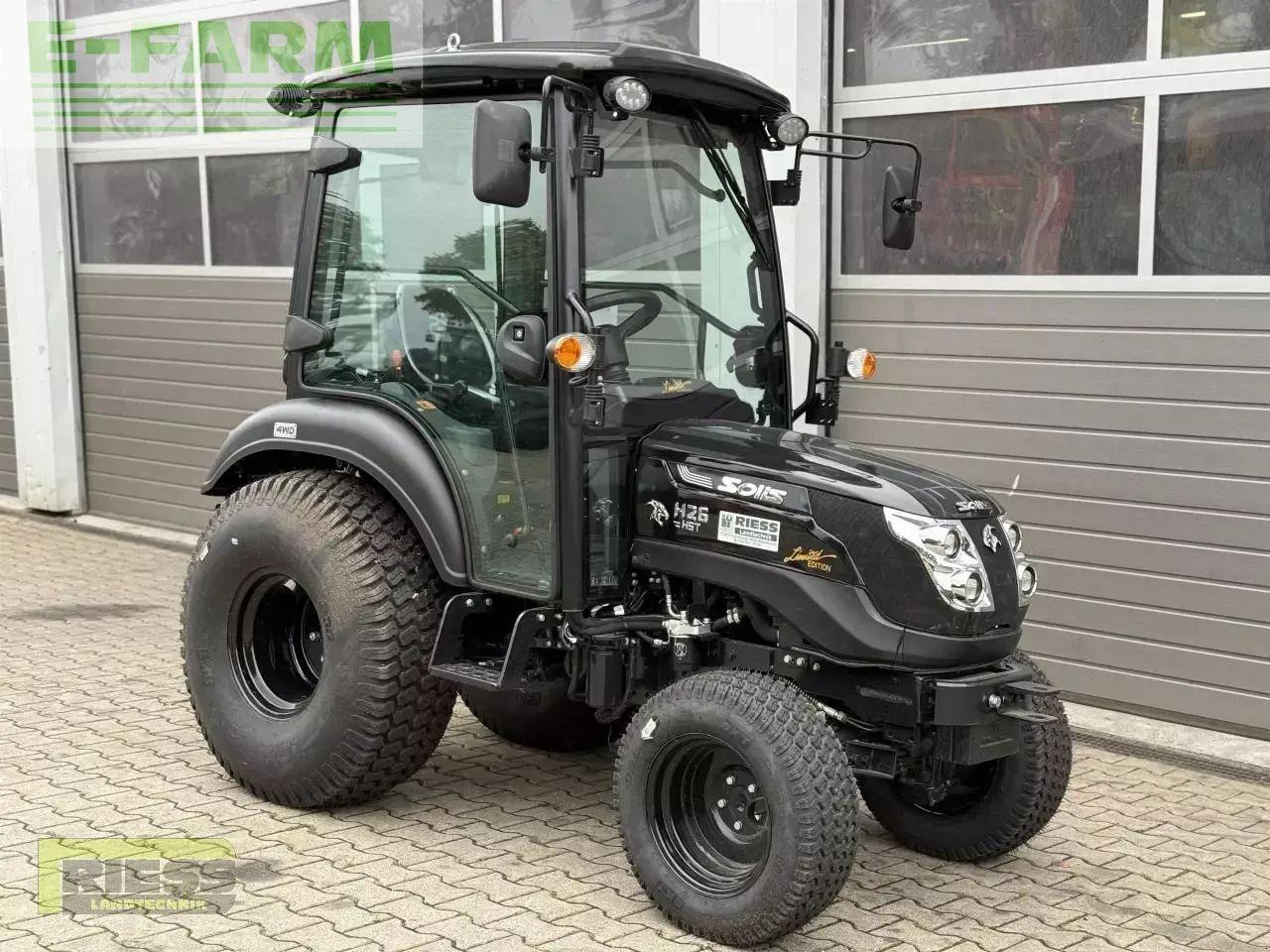 Solis 26 hst kabine panther (black) - Tractor: foto 2 Solis 26 hst kabine panther (black) - Tractor: foto 2