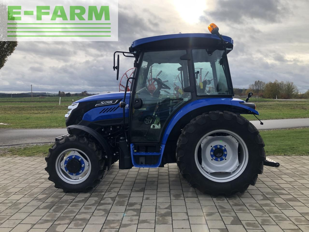 Solis 50 Stage V CAB - Tractor: foto 4 Solis 50 Stage V CAB - Tractor: foto 4