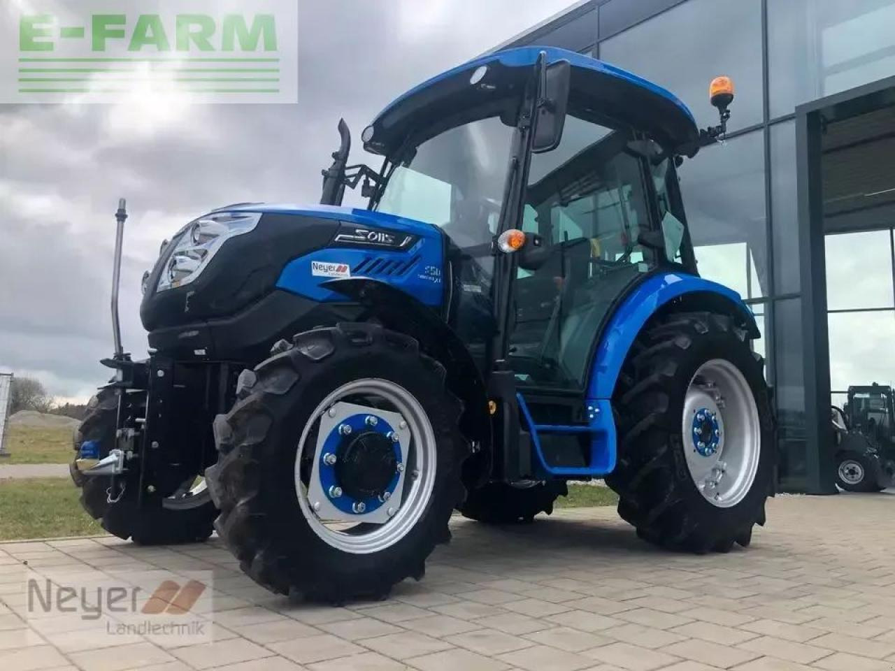 Solis 60 mit kabine - Tractor: foto 2 Solis 60 mit kabine - Tractor: foto 2