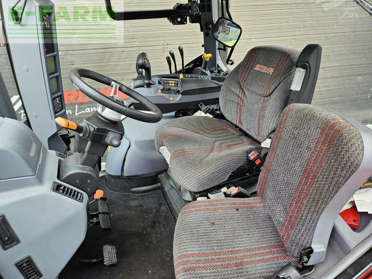 Tractor Steyr 4120 expert cvt CVT: foto 6 Tractor Steyr 4120 expert cvt CVT: foto 6