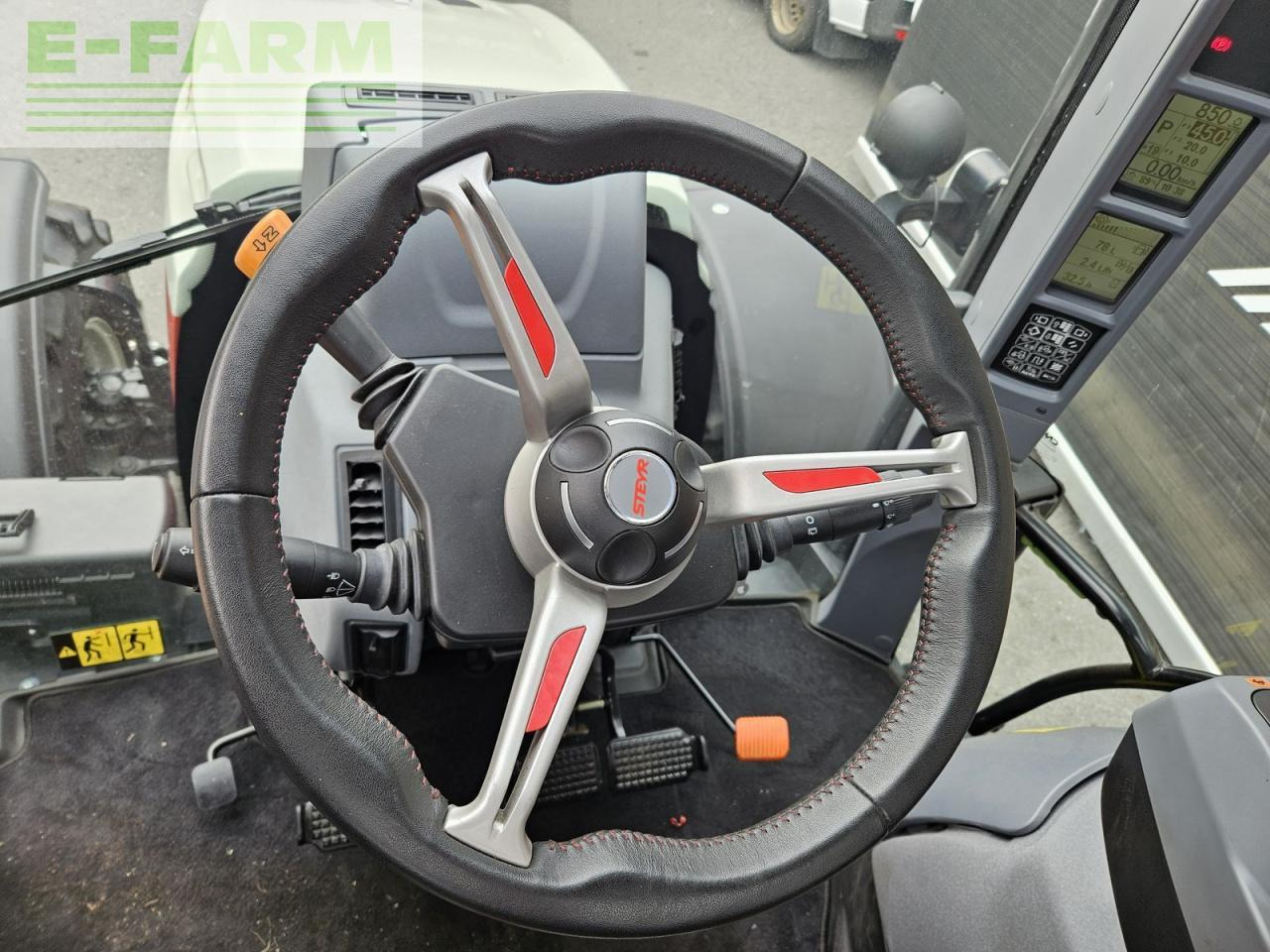 Tractor Steyr 4120 expert cvt CVT: foto 9 Tractor Steyr 4120 expert cvt CVT: foto 9