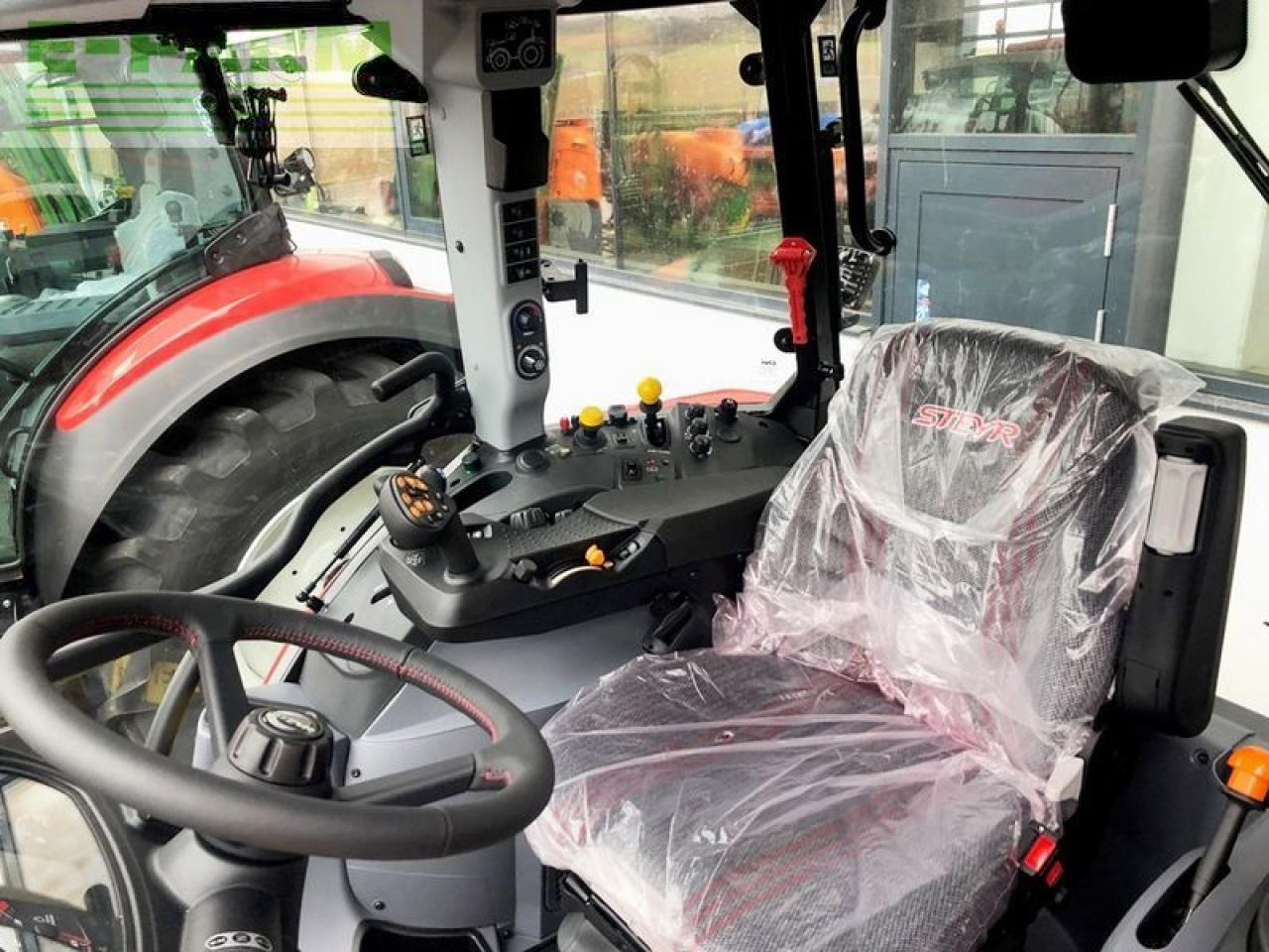 Steyr 4120 multi (stage v) - Tractor: foto 1 Steyr 4120 multi (stage v) - Tractor: foto 1