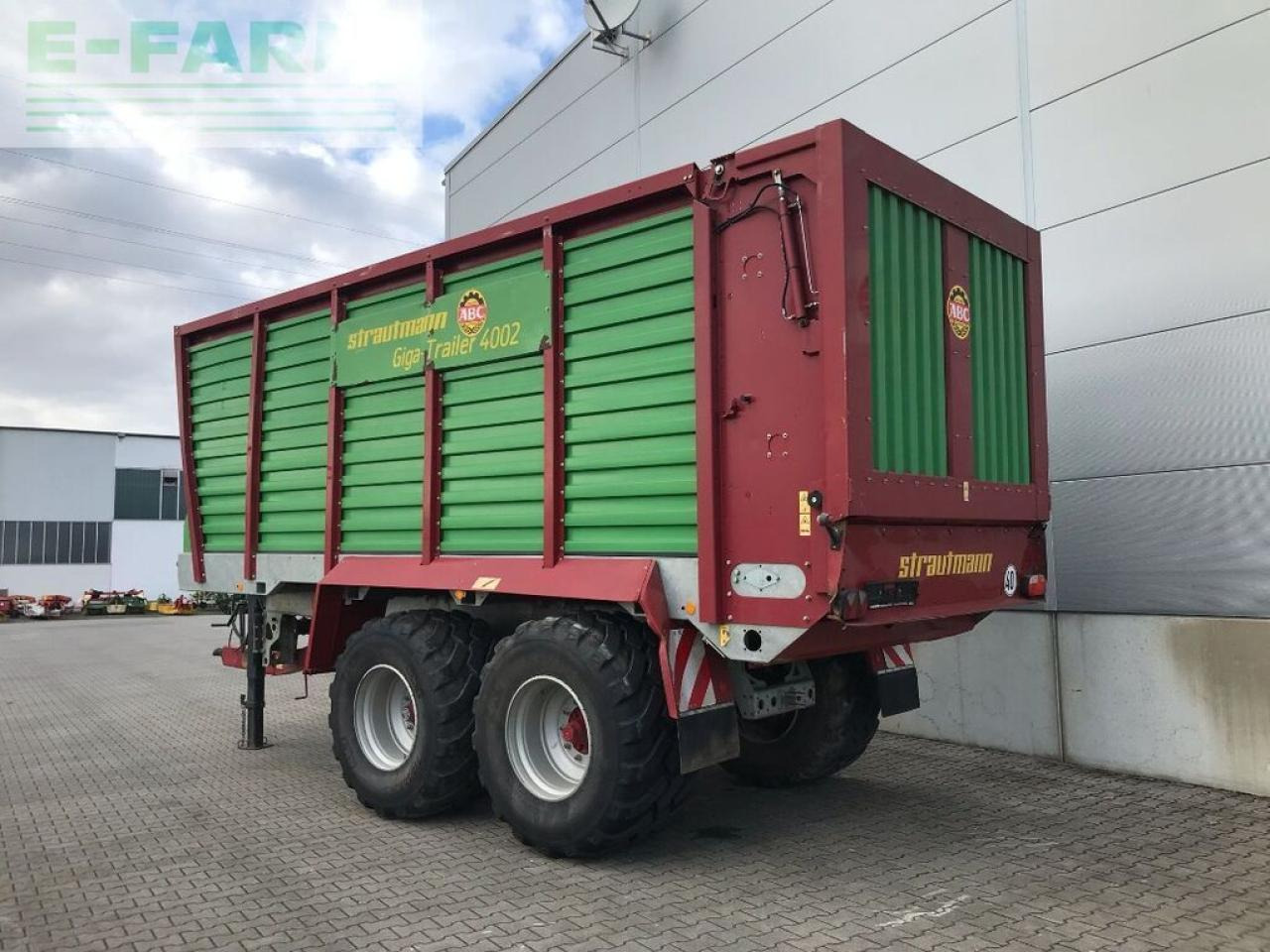 Strautmann giga-trailer 4002 - Remolque volquete agrícola: foto 4 Strautmann giga-trailer 4002 - Remolque volquete agrícola: foto 4
